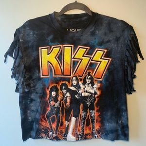 ☆ cropped vintage kiss tee with fringe sleeves ☆